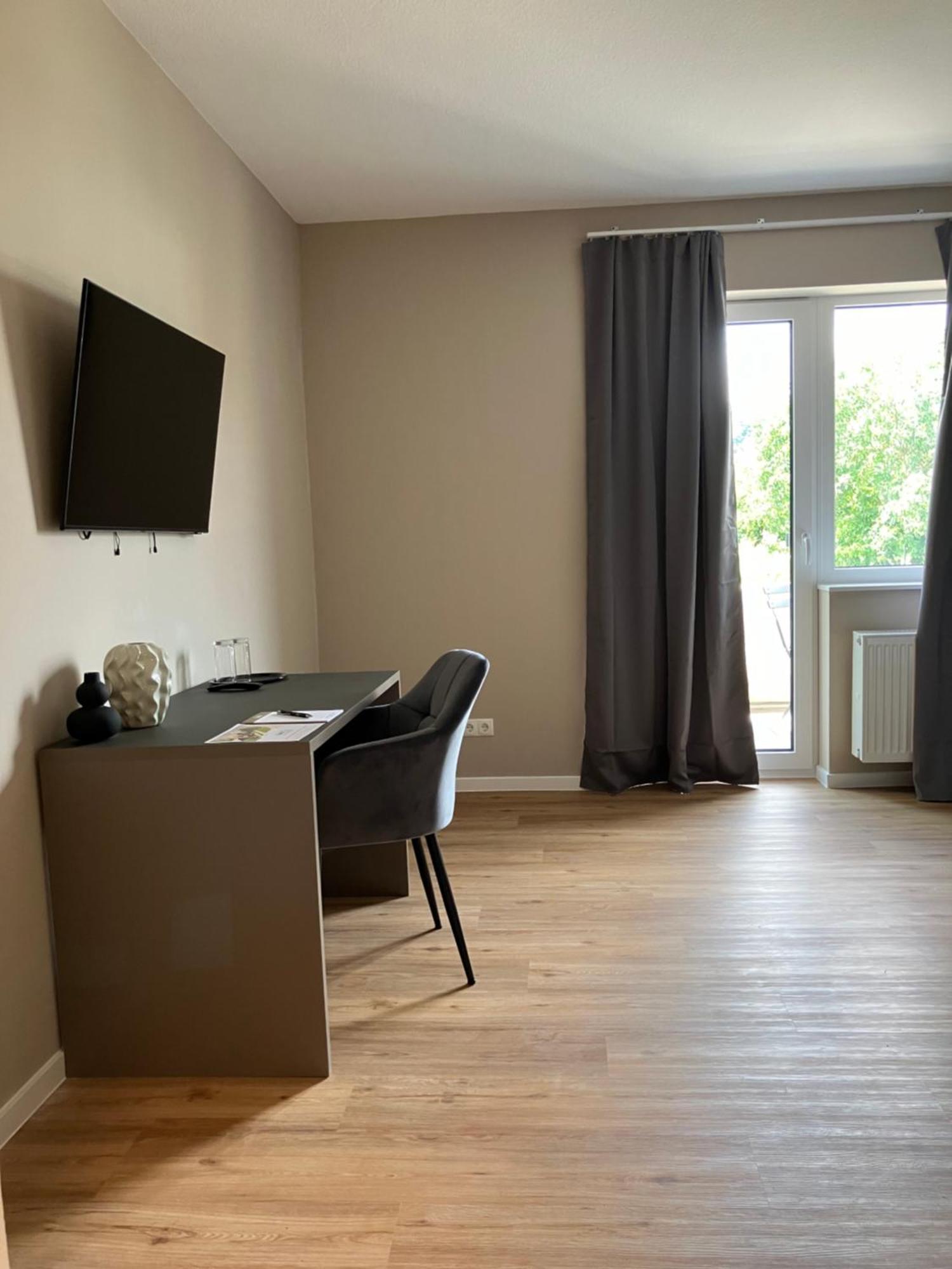 Amelie No 3 Hotel & Appartements Schweigen-Rechtenbach Exteriör bild