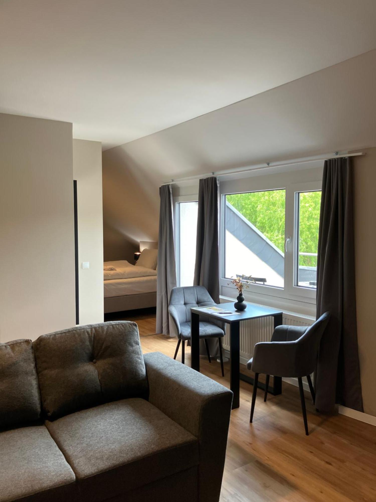 Amelie No 3 Hotel & Appartements Schweigen-Rechtenbach Exteriör bild