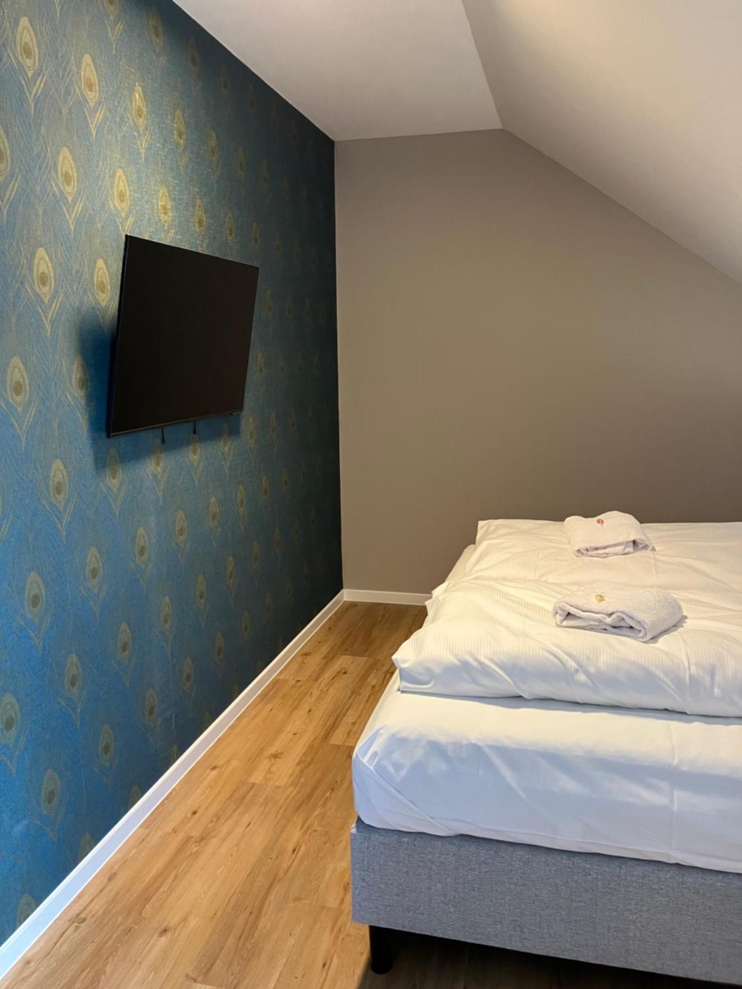 Amelie No 3 Hotel & Appartements Schweigen-Rechtenbach Exteriör bild